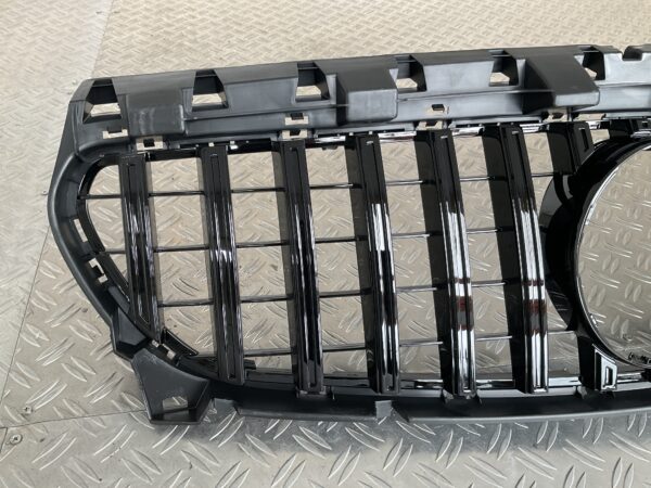 Grill Mercedes CLA Klasse W117 13-16 GT Panamericana Grille Zwart W117-B