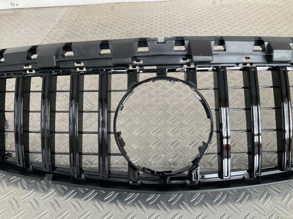 Grill Mercedes CLA Klasse W117 13-16 GT Panamericana Grille Zwart W117-B