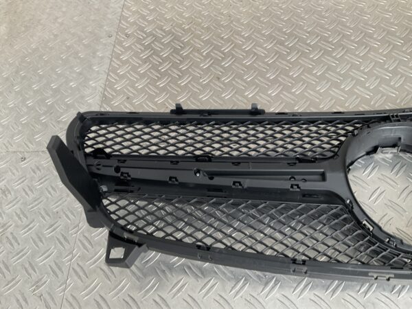 Grill Mercedes A Klasse W176 A45 AMG Facelift16-19 Hoogglans Grille Zwart W176-A45