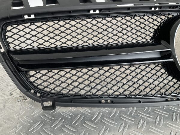 Grill Mercedes A Klasse W176 A45 AMG 12-16 Hoogglans Grille Zwart W176-