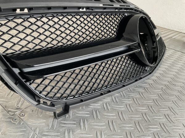 Grill Mercedes A Klasse W176 A45 AMG 12-16 Hoogglans Grille Zwart W176-