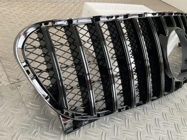 Grill Mercedes GLA Klasse W156 13-16 GT Panamericana Grille Zwart W156