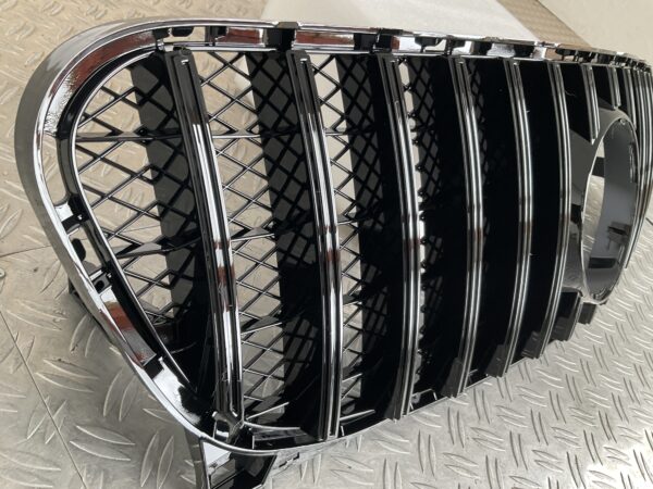 Grill Mercedes GLA Klasse W156 13-16 GT Panamericana Grille Zwart W156