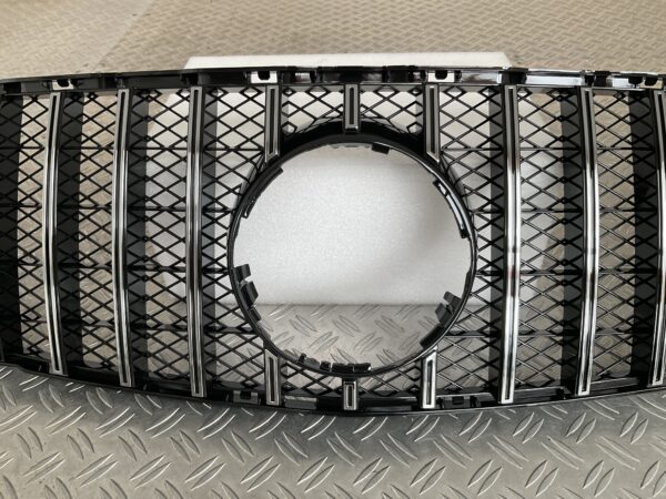 Grill Mercedes GLA Klasse W156 13-16 GT Panamericana Grille Chrome W156