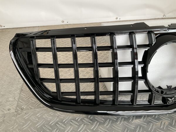 Grill Mercedes V Klasse V-Klasse W447 14-18 GT Panamericana Grille Camera Zwart W447-B