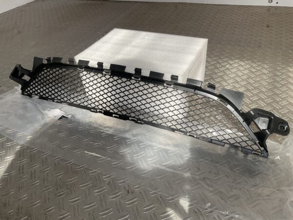 Grill Mercedes C Klasse W205 AMG 14-18 A2058852123 Bumper Grill