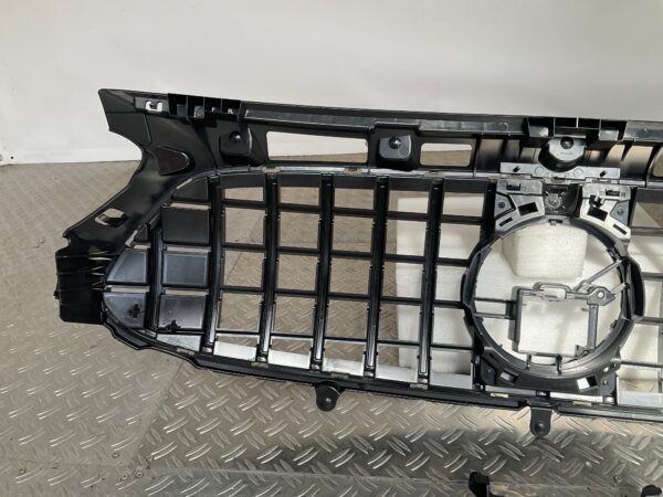 Grill Mercedes GLA Klasse H247 GT Panamericana Grille Camera Zwart H247-B