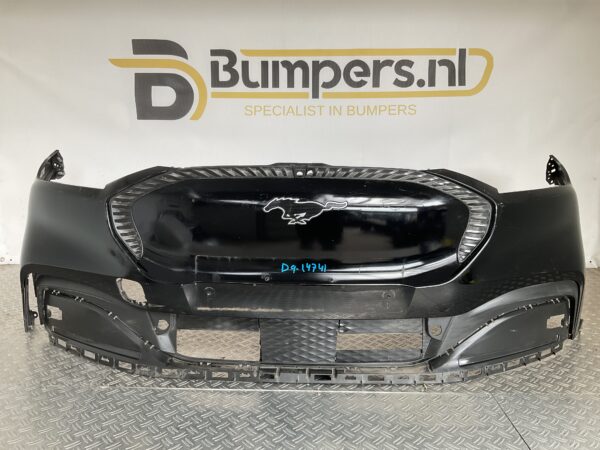 Bumper Ford Mustang Mach-E LJ8B-17E857-A Voorbumper D9-14741