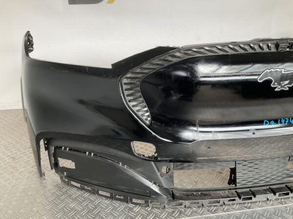 Bumper Ford Mustang Mach-E LJ8B-17E857-A Voorbumper D9-14741