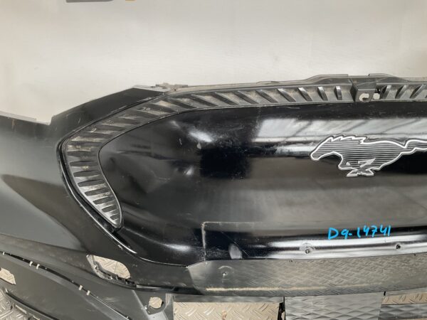 Bumper Ford Mustang Mach-E LJ8B-17E857-A Voorbumper D9-14741