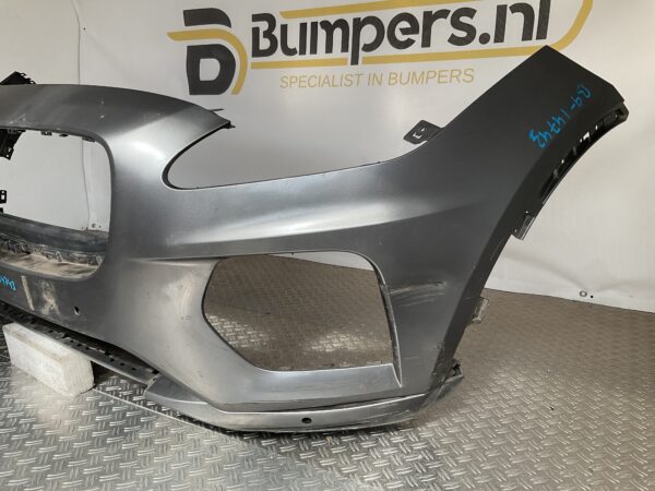 Bumper Jaguar E-Pace EPace x540 17- J9C3-17F003-C Voorbumper B9-14743z