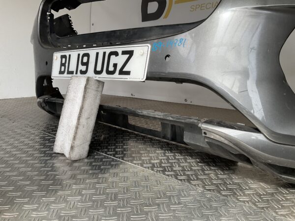 Bumper Jaguar E-Pace EPace x540 17- J9C3-17F003-C Voorbumper B9-14781z