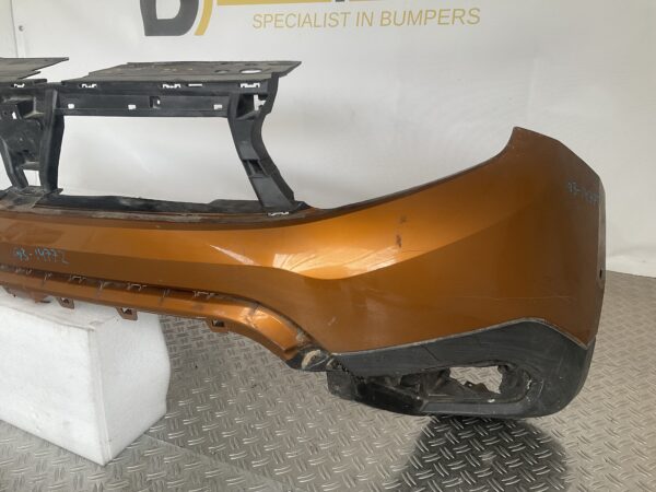 Bumper Dacia Duster 2 Facelift 2017-2021 620221776R Voorbumper G3-14772z