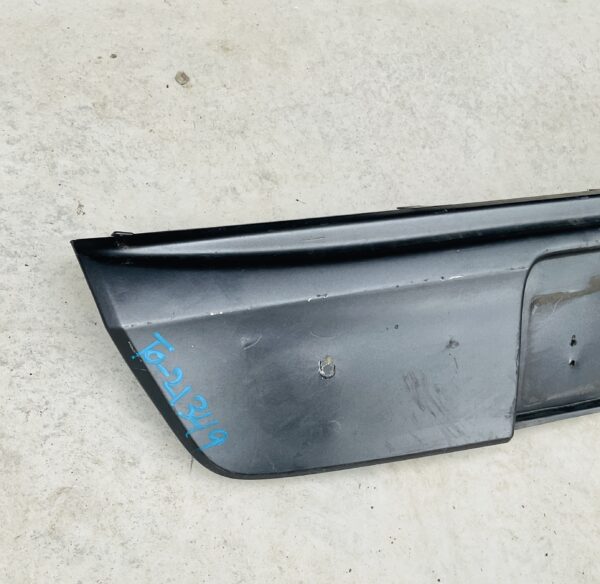 Achterklep Toyoa Auris II  52453-C20 kentekenplaat Houder TO-21349