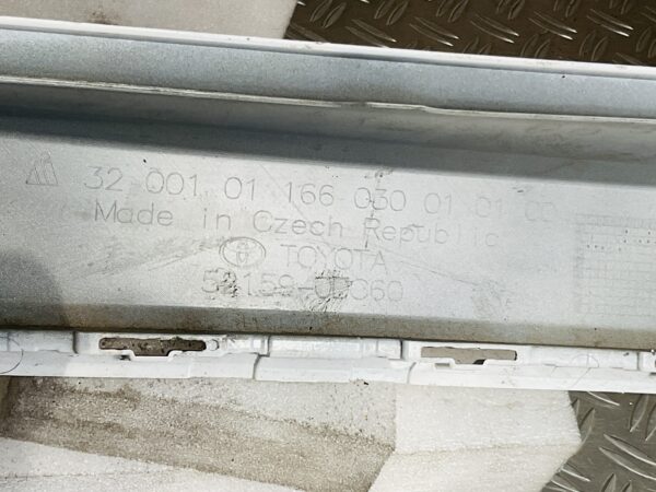 Bumper Toyota Yaris 20-24 52159-0DC60 Achterbumper 1-F9-14526z
