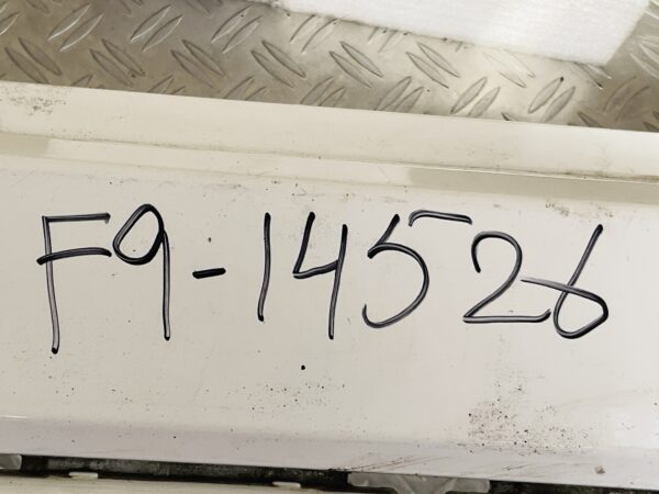 Bumper Toyota Yaris 20-24 52159-0DC60 Achterbumper 1-F9-14526z