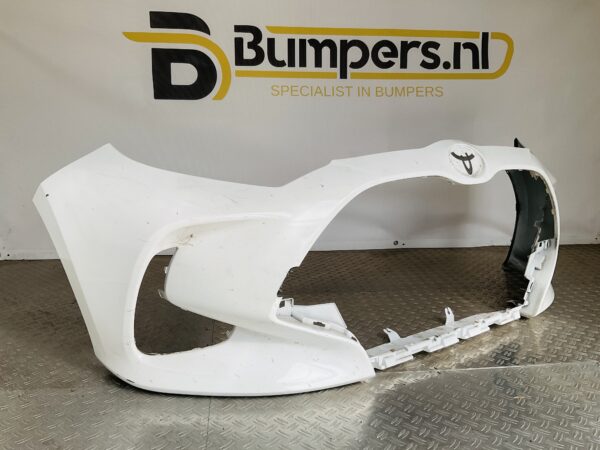 Bumper Toyota Yaris 2019-2023 52119-0DA00 Voorbumper 2-D3-z