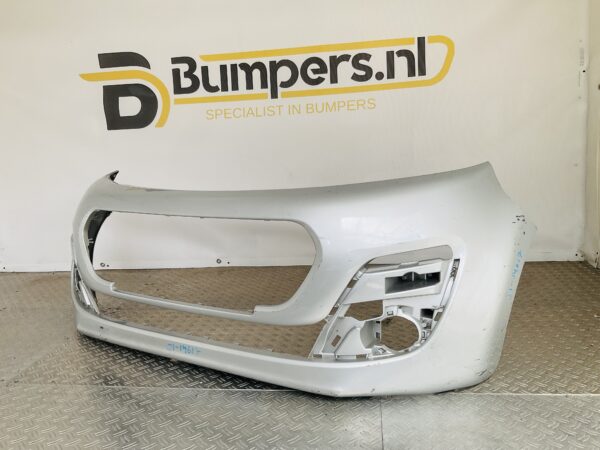Bumper Peugeot 107 Facelift 11-14 52119-0H120 Voorbumper 2-J1-14617z