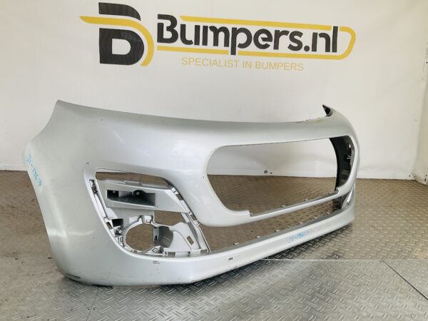 Bumper Peugeot 107 Facelift 11-14 52119-0H120 Voorbumper 2-J1-14617z