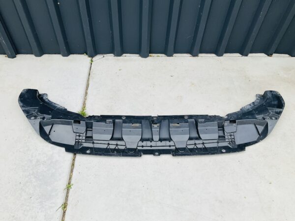 Onderplaat Audi Q8 4M8807611F Bumperlip AU-21510
