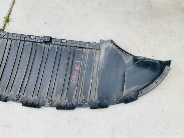 Onderplaat Tesla Model Y 1812159-00-A Bumperlip TE-21518