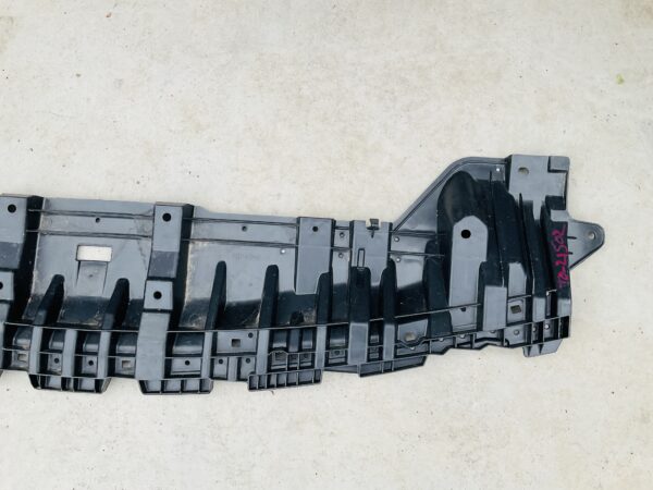 Onderplaat Toyota Auris 13-15 5261802040 Bumperlip TO-21502