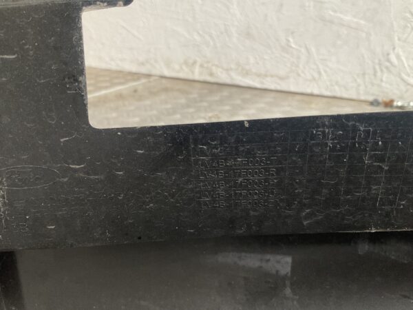 Bumper Ford Kuga MK# Stline ST-Line LV4B-17F003-T Voorbumper D5-14844z
