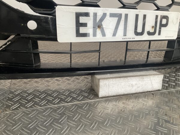 Bumper Ford Kuga MK3 Stline ST-Line LV4B-17D957-H Voorbumper D5-14846z