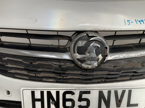 Bumper Opel Corsa E 14-19 pdc 39003567 Voorbumper i5-14938z