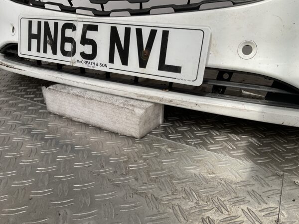 Bumper Opel Corsa E 14-19 pdc 39003567 Voorbumper i5-14938z