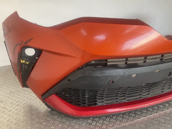 Bumper Toyota CHR Facelift 4xpdc 2021-2024 Voorbumper D5-15015z
