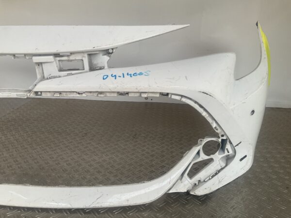Bumper Toyota Corolla 218-24 pdc 52119-02J90 Voorbumper D4-15005z