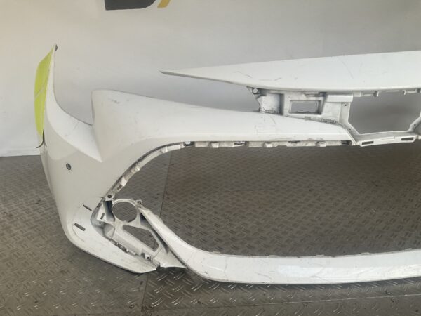 Bumper Toyota Corolla 218-24 pdc 52119-02J90 Voorbumper D4-15005z