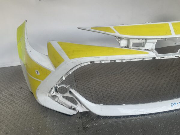 Bumper Toyota Corolla 18-24 pdc 52119-02J90 Voorbumper D4-15004z
