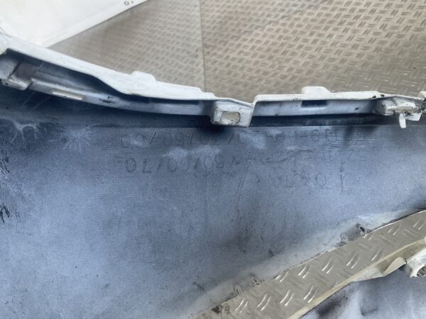 Bumper Toyota Corolla 18-24 pdc 52119-02J90 Voorbumper D4-15004z