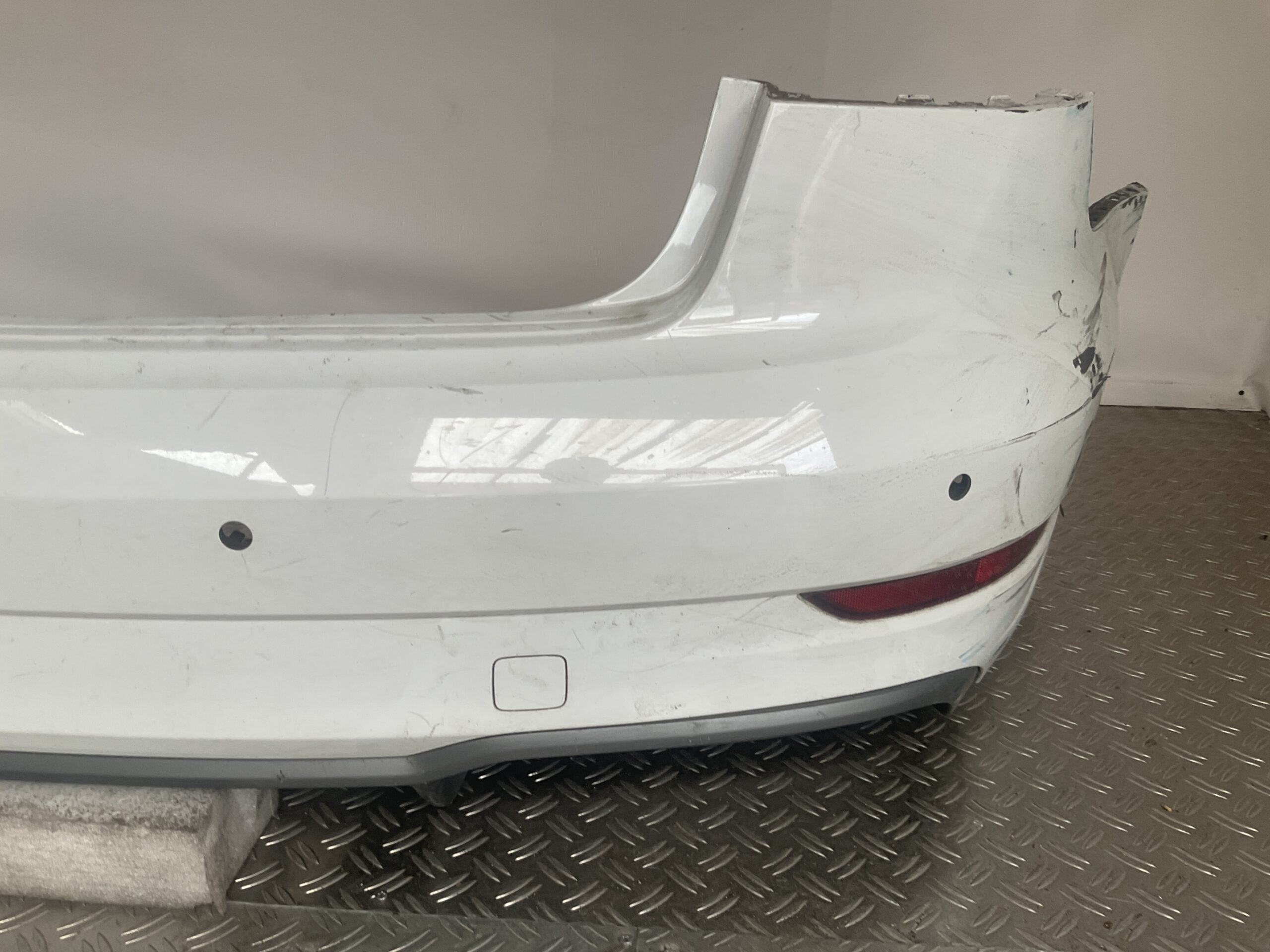 Bumper Audi A3 8V Facelift Sline S-Line Sedan 8V5807511J Achterbumper F8-15030z