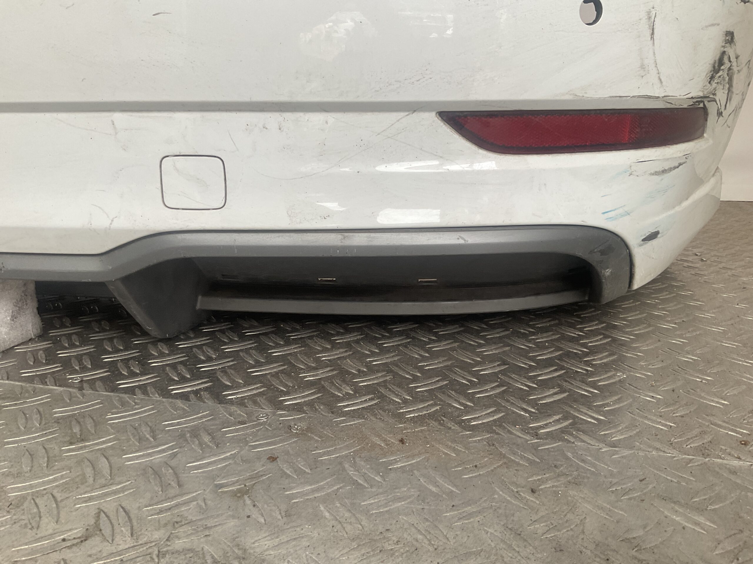 Bumper Audi A3 8V Facelift Sline S-Line Sedan 8V5807511J Achterbumper F8-15030z