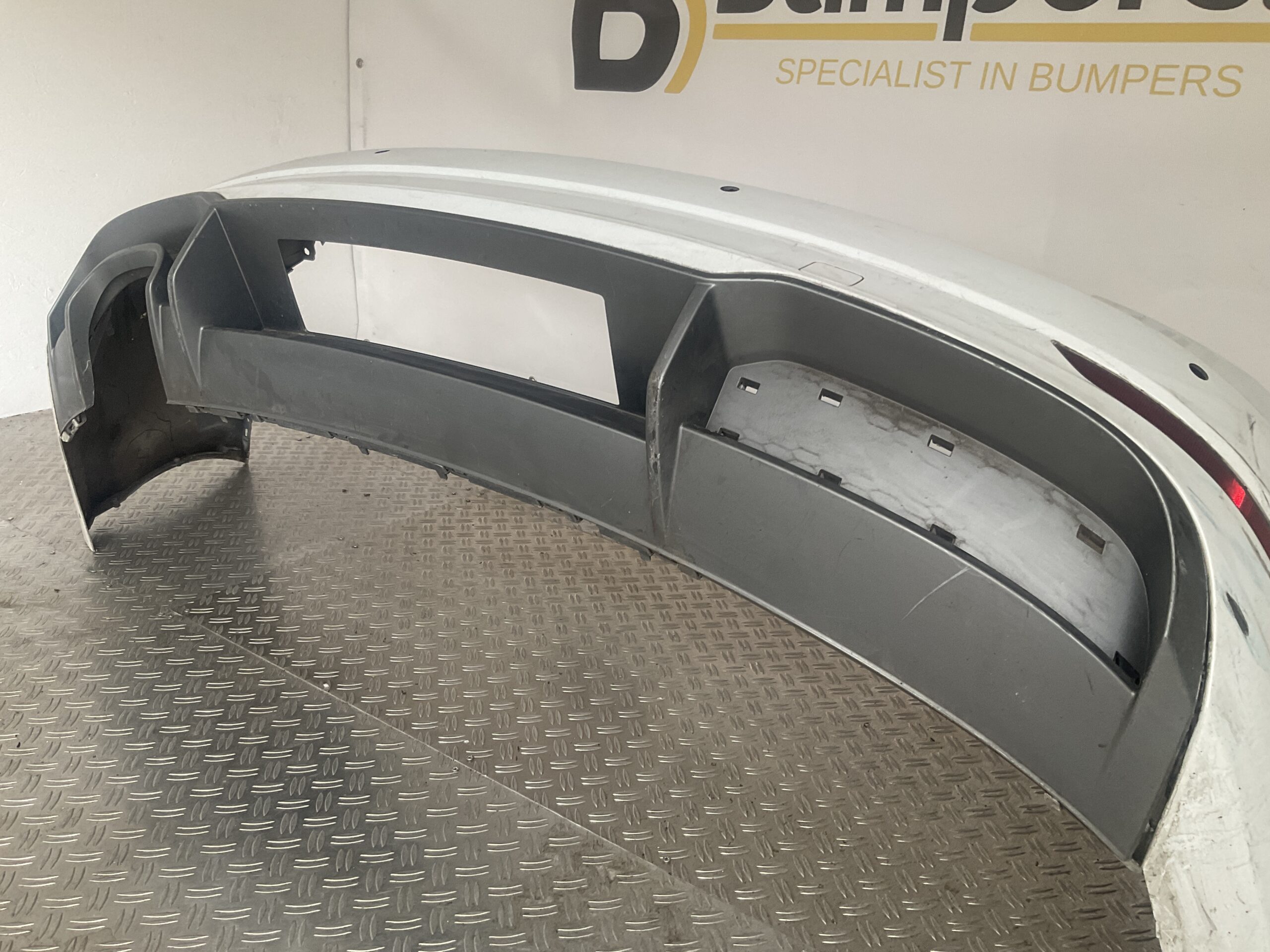 Bumper Audi A3 8V Facelift Sline S-Line Sedan 8V5807511J Achterbumper F8-15030z