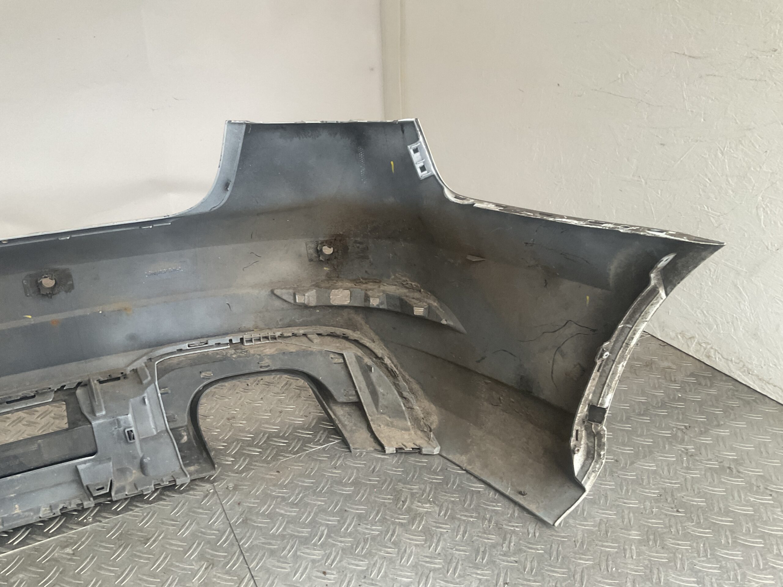 Bumper Audi A3 8V Facelift Sline S-Line Sedan 8V5807511J Achterbumper F8-15030z