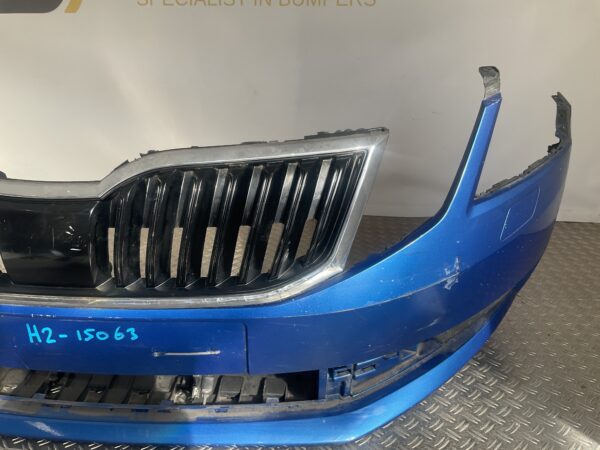 Bumper Skoda Octavia 3 Facelift kls 16-20 5E0807221n Voorbumper H2-15063z