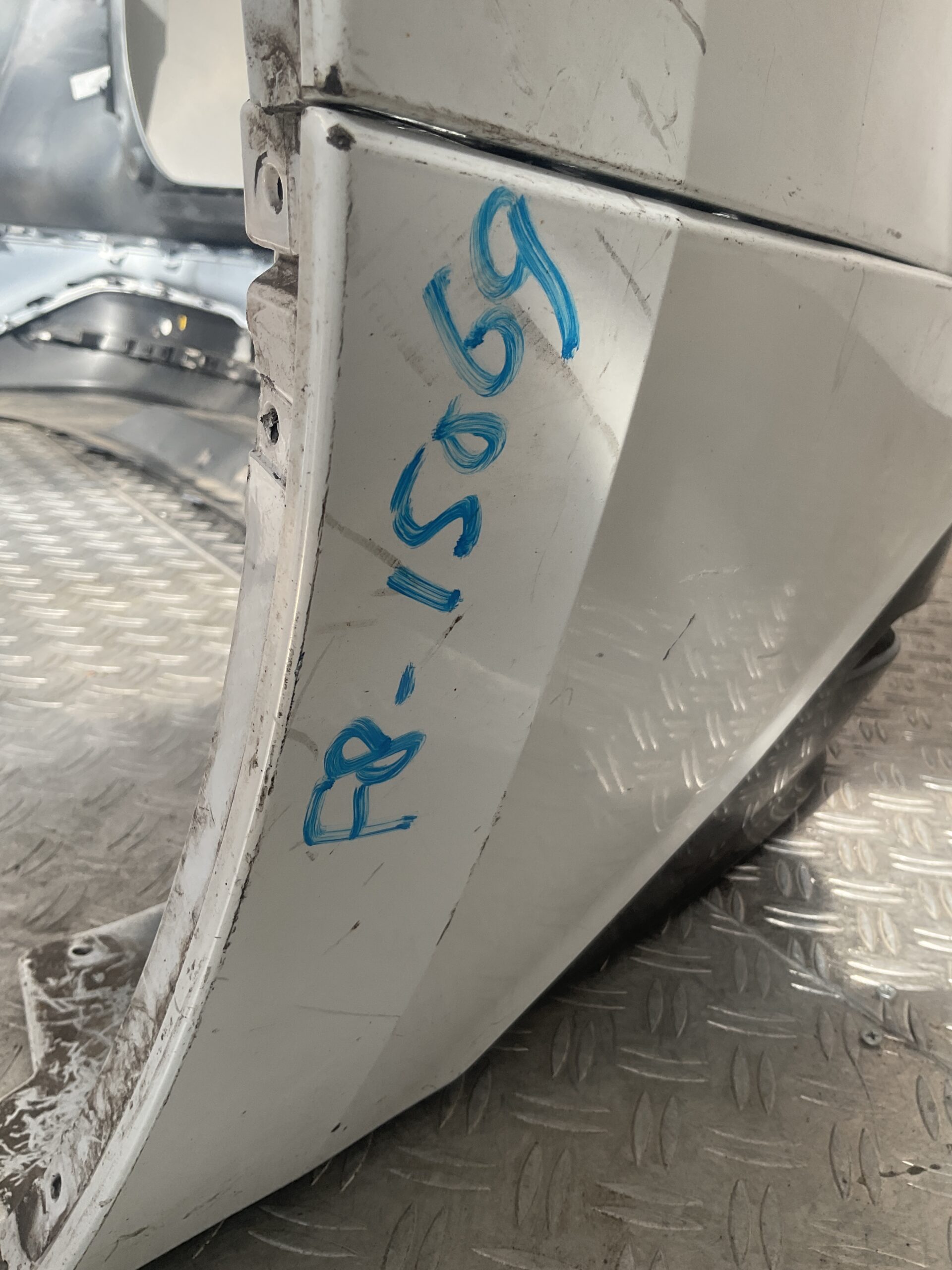 Bumper Skoda Enyaq IV pdc 5LG807568 Achterbumper F8-15069z