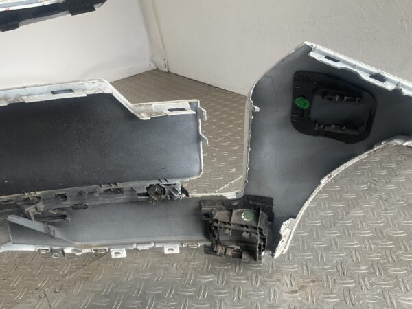 Bumper Volvo EX30 EX 30 23-25 31345658 Voorbumper E2-15073z