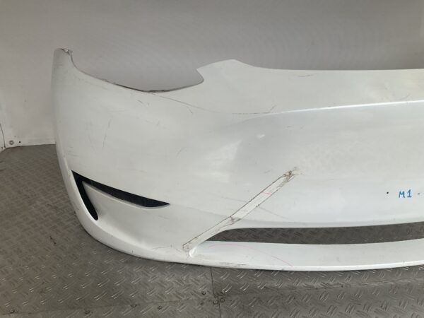 Bumper Tesla Model Y 2020-2024 1540100-06-C Voorbumper M1-15122z