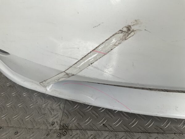 Bumper Tesla Model Y 2020-2024 1540100-06-C Voorbumper M1-15122z