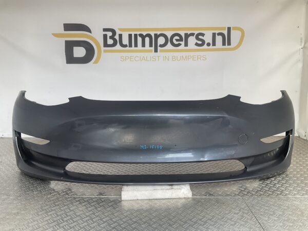 Bumper Tesla Model Y 2020-2024 153704-03-F Voorbumper M1-15125z