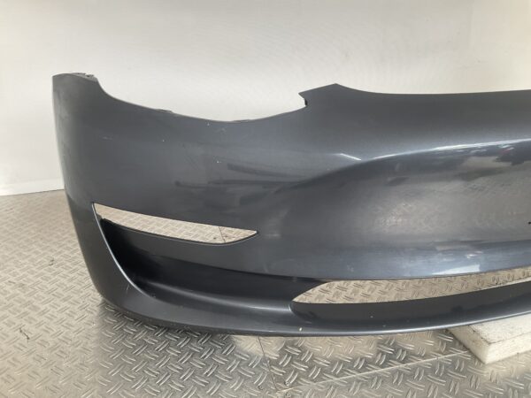 Bumper Tesla Model Y 2020-2024 153704-03-F Voorbumper M1-15125z
