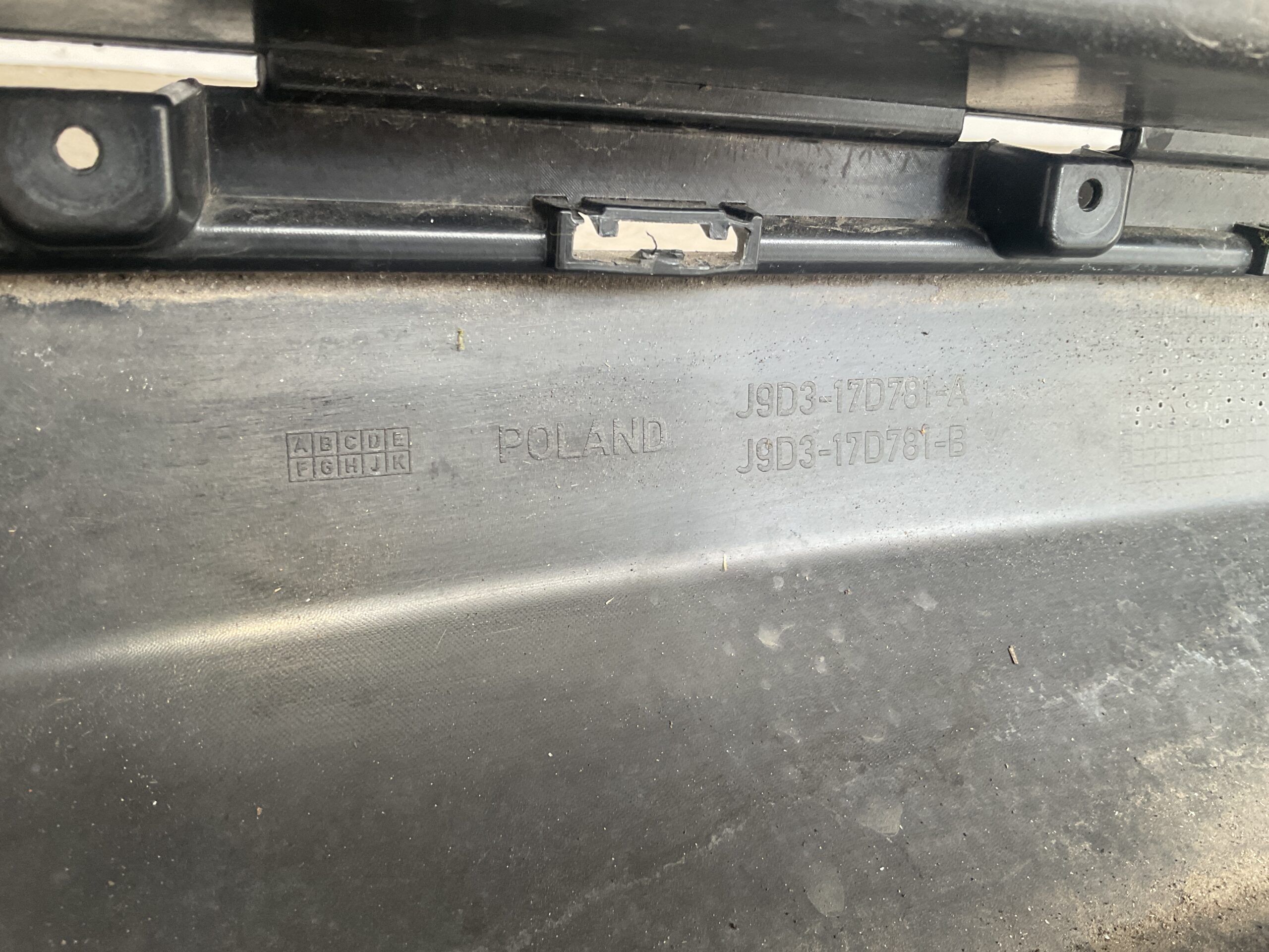 Bumper Jaguar Pace X590 18-23 J9D3-17D781-A Achterbumper F8-15130z