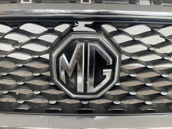 Bumper MG MG3 2018-2020 P10388215 Voorbumper M6-15135z