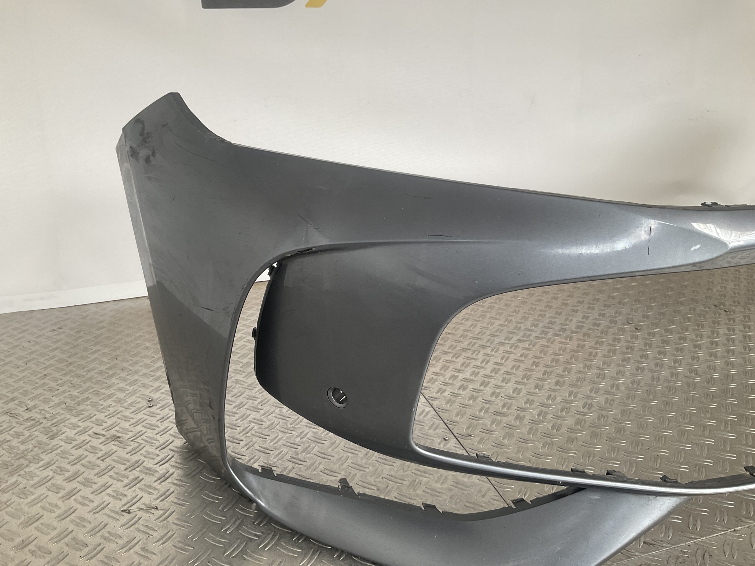 Bumper MG HS MK2 2024- P11407731 Voorbumper M6-15138z