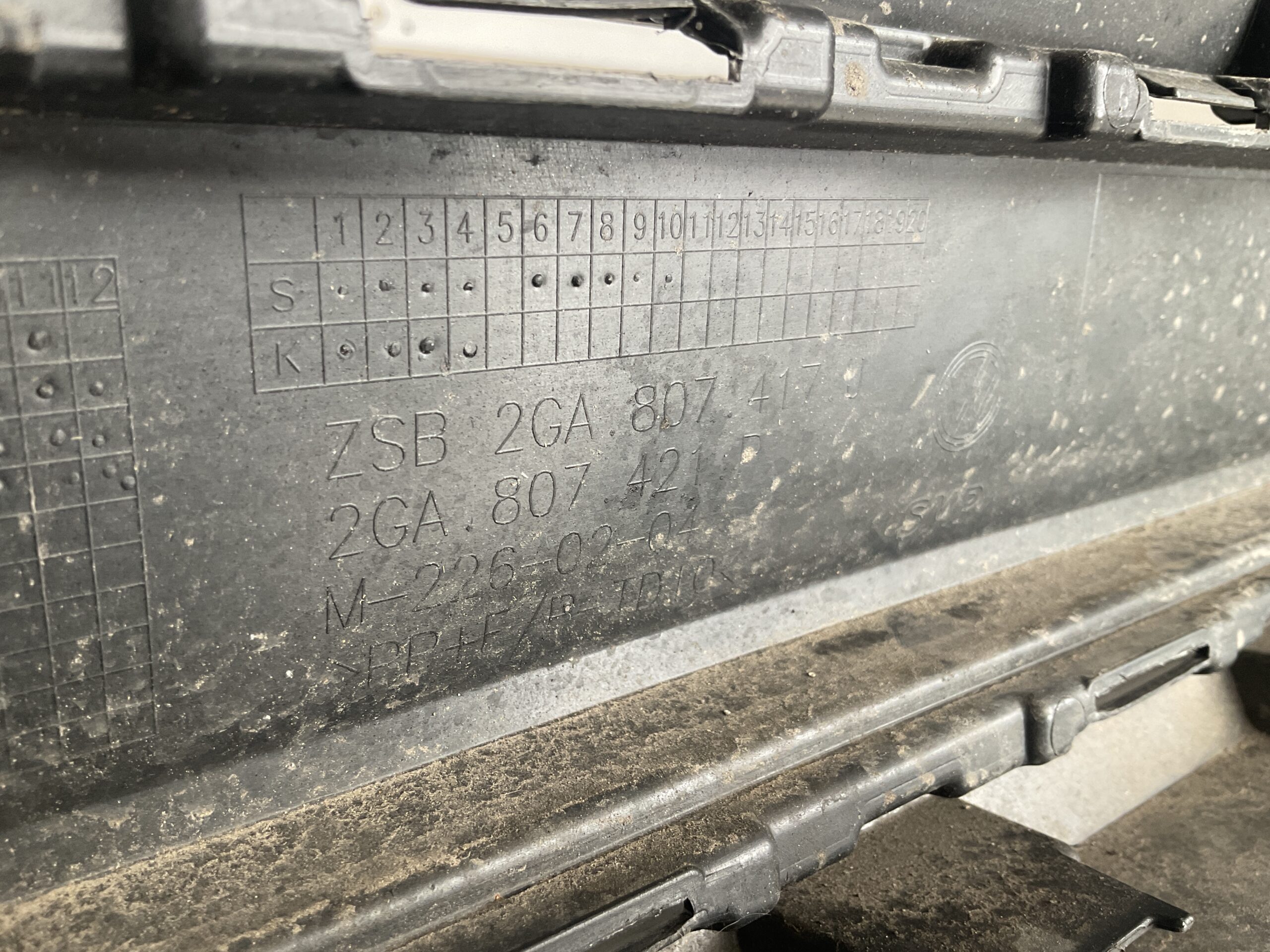 Bumper Volkswagen TRoc T-Roc Rline R-Line Facelift 2GA807421J Achterbumper F8-15150z